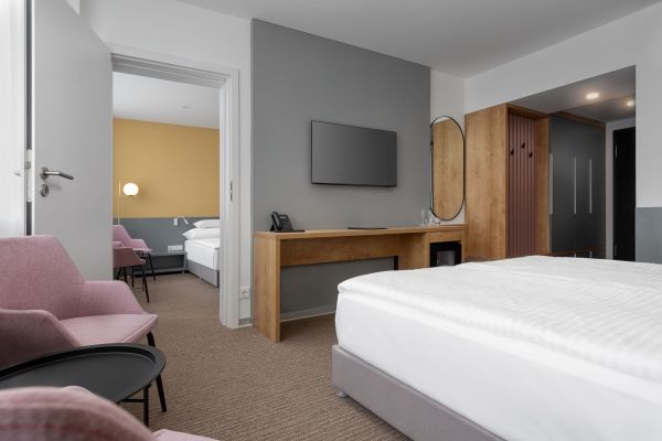 Hunguest Hotel Béke, Семейный, смежный номер (2 двухместных номера с балконом)